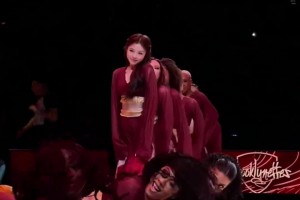 亚洲大学生篮球联赛一曲《舞娘》+一位火辣啦啦队朱奕萌